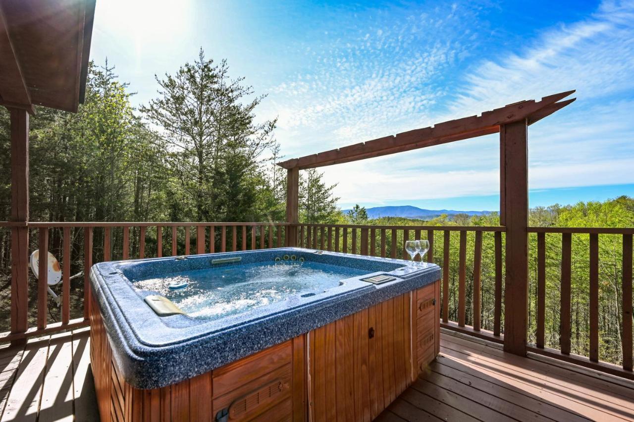 Private Mountain Cabin, Hot Tub Escape In The Smokies, With The View Севьервилл Экстерьер фото